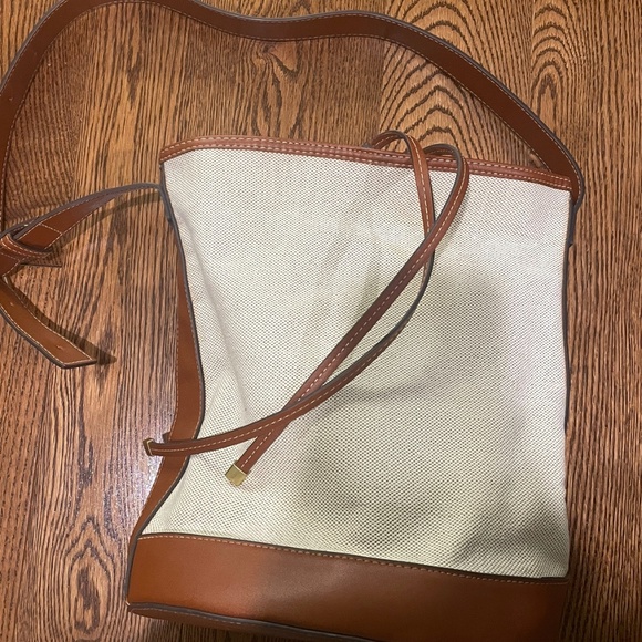 MNG (Mango) Canvas bucket bag - Picture 1 of 3